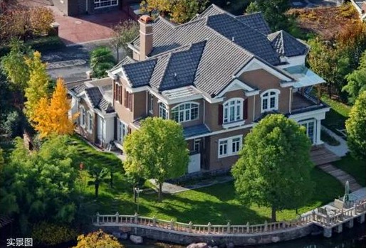 院子愈大，，，，愈从容